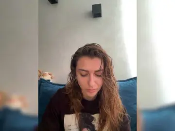 WILDGIRL  live sex cam