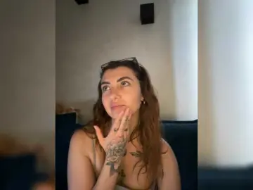 WILDGIRL  live sex cam