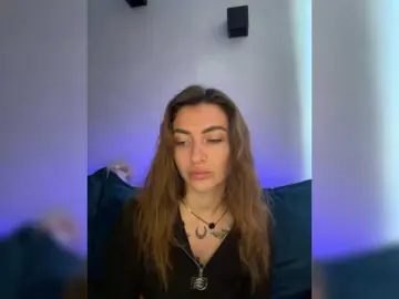 WILDGIRL  live sex cam