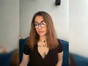 WILDGIRL  live sex cam