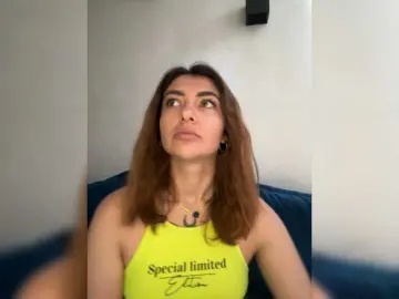 WILDGIRL  live sex cam