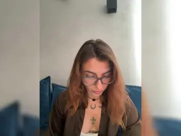 WILDGIRL  live sex cam