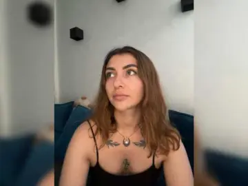 WILDGIRL  live sex cam
