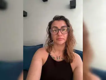 WILDGIRL  live sex cam