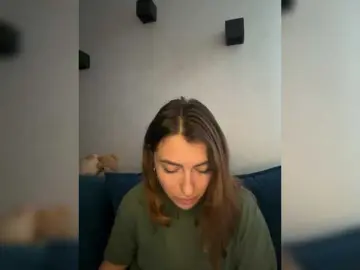 WILDGIRL  live sex cam