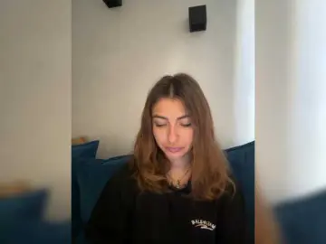 WILDGIRL  live sex cam
