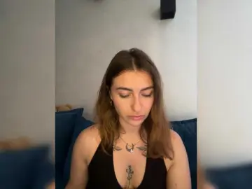 WILDGIRL  live sex cam