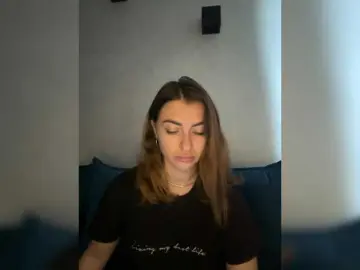 WILDGIRL  live sex cam