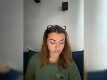 WILDGIRL  live sex cam