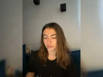 WILDGIRL  live sex cam