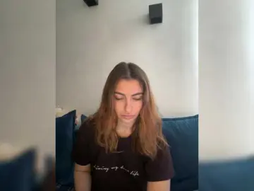 WILDGIRL  live sex cam