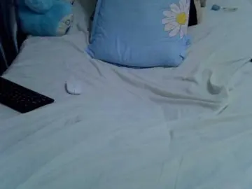 Winnie112  live sex cam
