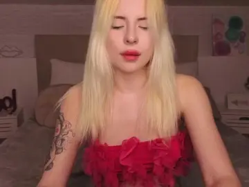Bella-crazyy  live sex cam