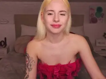 Bella-crazyy  live sex cam