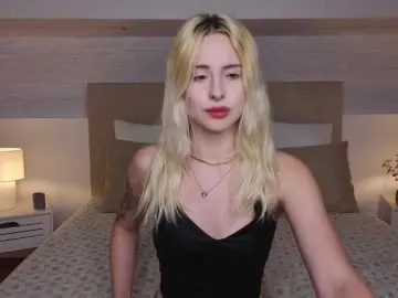 Bella-crazyy  live sex cam