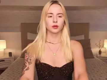 Bella-crazyy  live sex cam