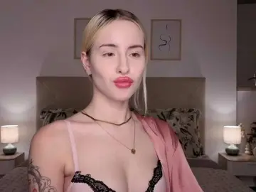 Bella-crazyy  live sex cam
