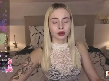 Bella-crazyy  live sex cam