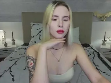 Bella-crazyy  live sex cam