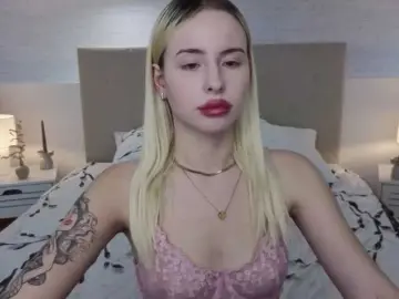 Bella-crazyy  live sex cam