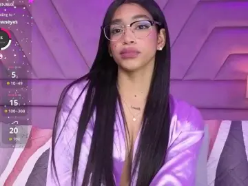 LunaRoussel  live sex cam