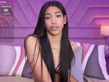 LunaRoussel  live sex cam