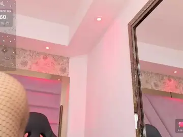 LunaRoussel  live sex cam