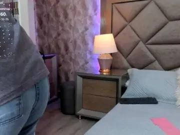 LunaRoussel  live sex cam