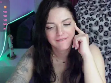 MayaClover  live sex cam