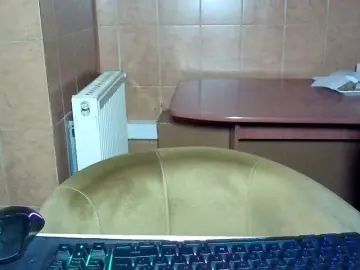 MoniqQuuen  live sex cam