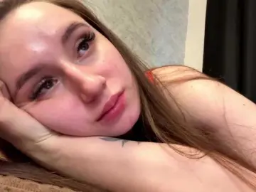 SweetKira  live sex cam