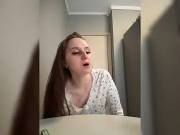 SweetKira  live sex cam