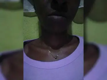 Tinah24  live sex cam