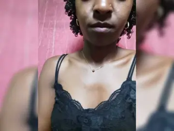 Tinah24  live sex cam