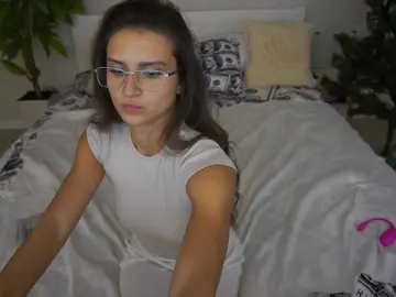 ValeryRoyale  live sex cam