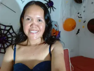 Marilyn-beautifullyhairy  live sex cam