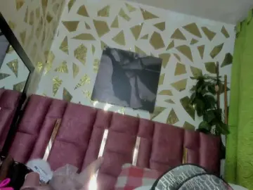 Kazsandra  live sex cam