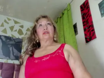 Kazsandra  live sex cam