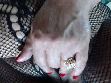 Kazsandra  live sex cam