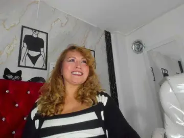 Kazsandra  live sex cam