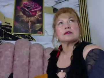 Kazsandra  live sex cam