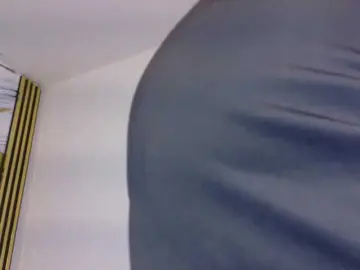 Kazsandra  live sex cam