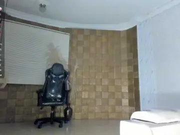 Lissalittlee  live sex cam