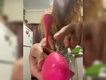 Ritia  live sex cam