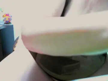 Vyka-Vyka  live sex cam