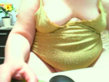 Vyka-Vyka  live sex cam