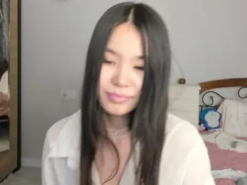Amiya-cute  live sex cam