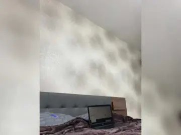 Lindseya  live sex cam