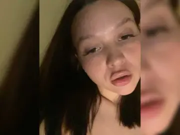 Natali-8  live sex cam