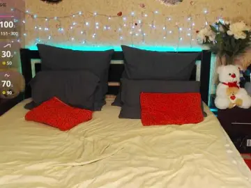 Djessica77  live sex cam